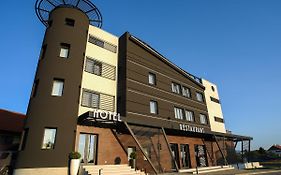 Hotel Ideo Lux